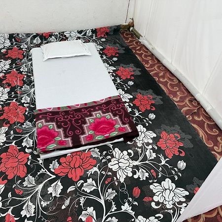 Allāhābād Junction Arail Tent City Kumbh Cottage Mahakumbh -Near Arail Ghat And Naini Station מראה חיצוני תמונה