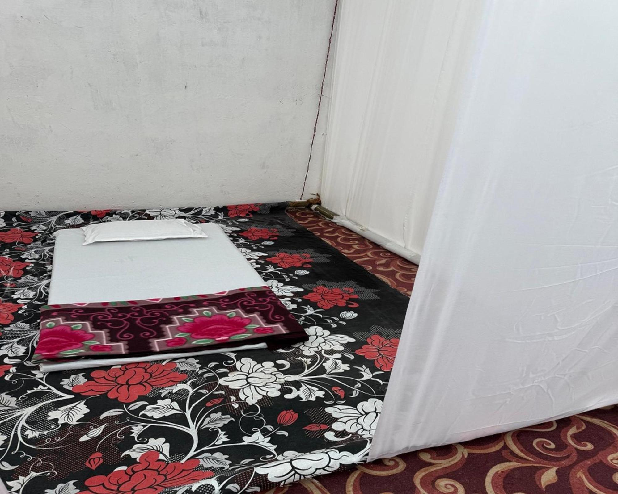 Allāhābād Junction Arail Tent City Kumbh Cottage Mahakumbh -Near Arail Ghat And Naini Station מראה חיצוני תמונה